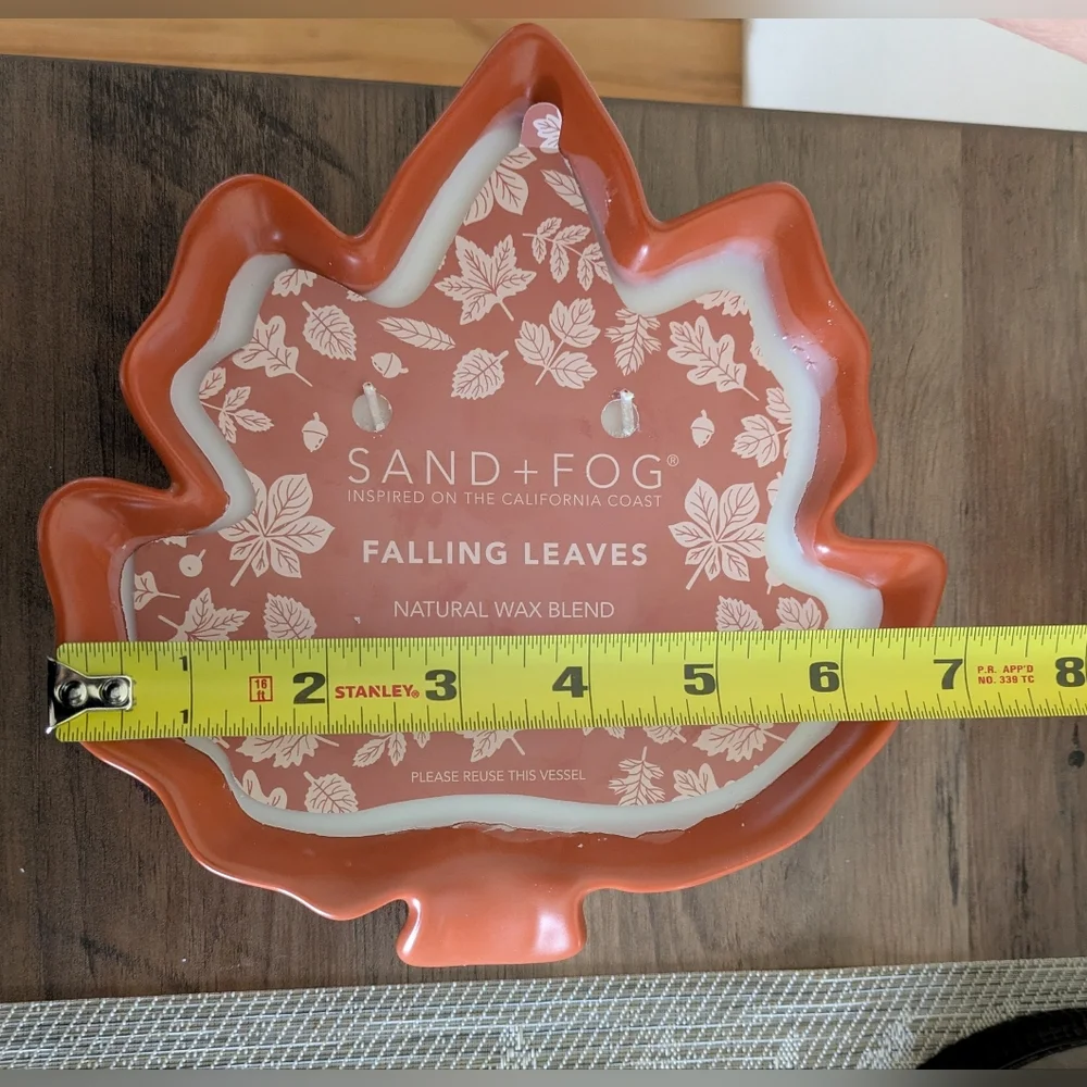 Falling Leaves Scents 12 oz. Candle - Picture 4 of 5